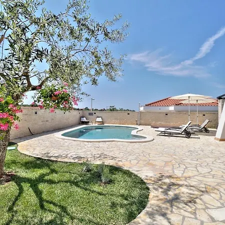 Casa Siesta Villa *