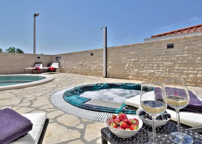 Casa Siesta Villa Murine