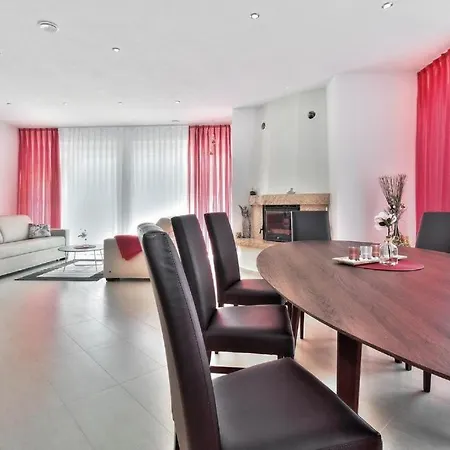 Casa Siesta Villa *